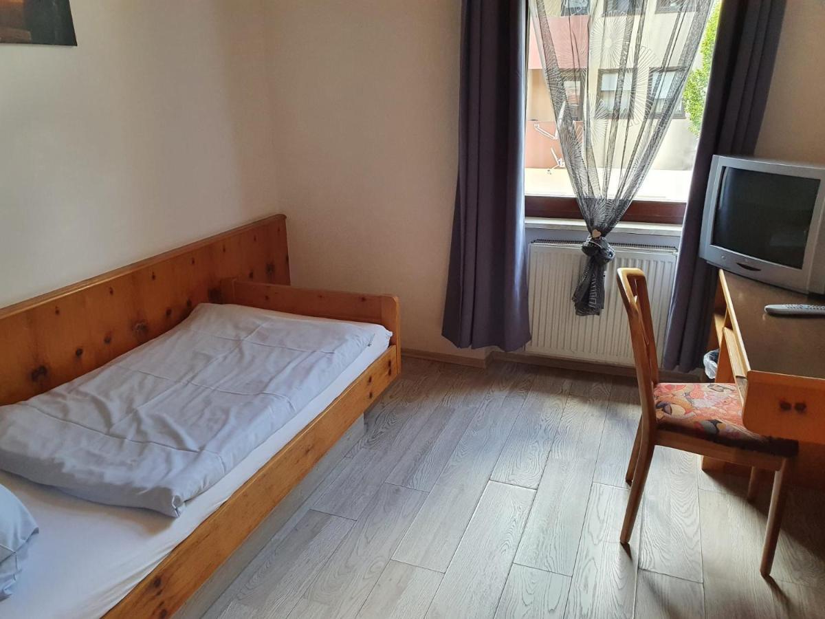 Stay2Night Hotel Dillingen an der Saar Luaran gambar